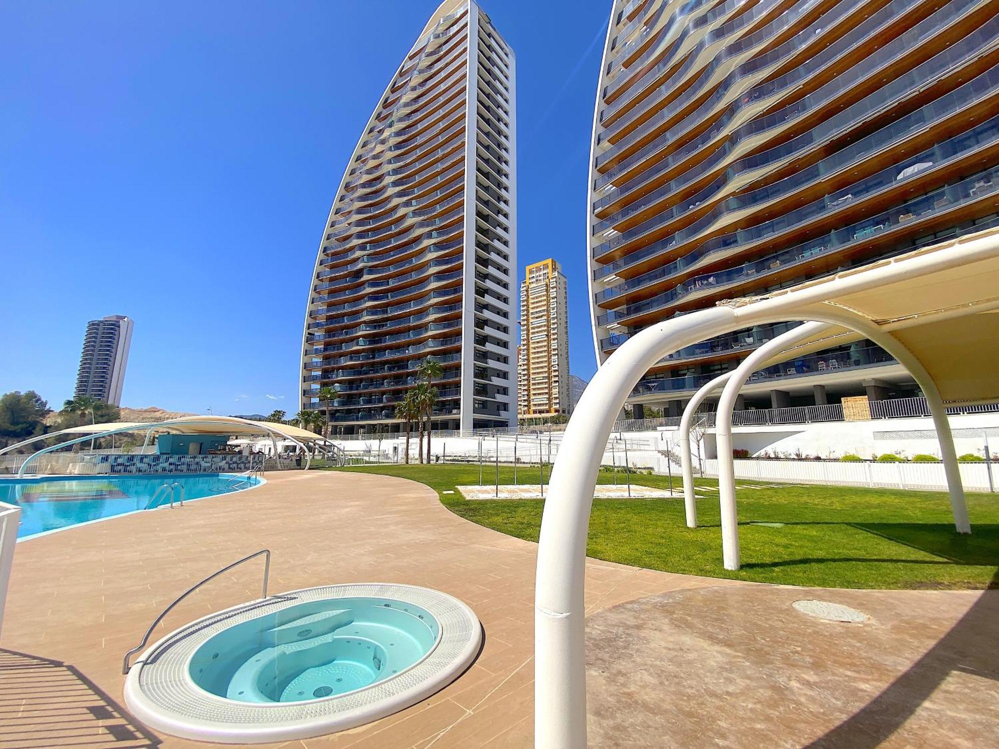 Lujoso Apartament Con Impresionantes Vistas Al Mar Бенідорм Екстер'єр фото